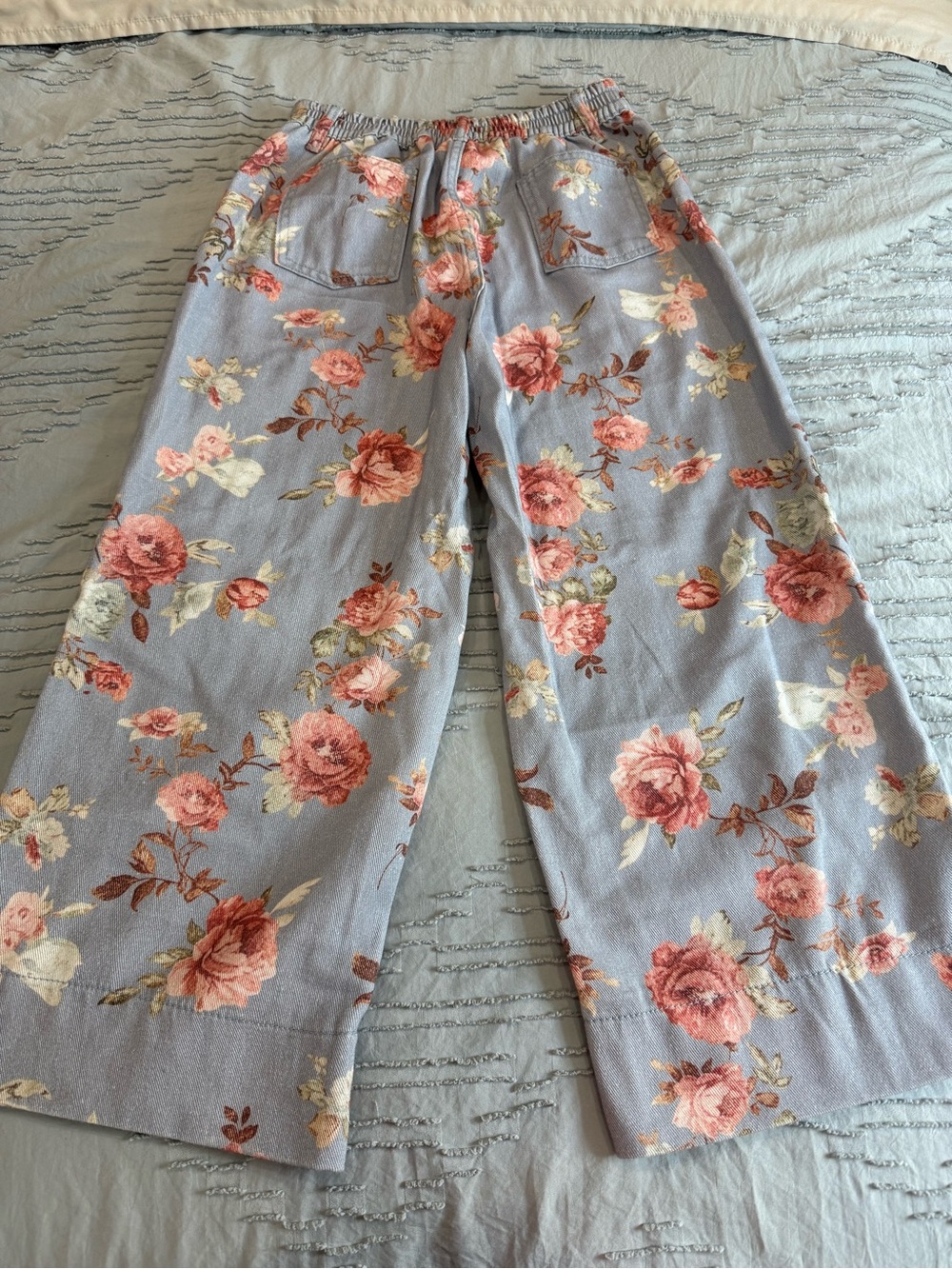 Floral Wide-Leg Crop Pants - Light Blue - Picture 11 of 15